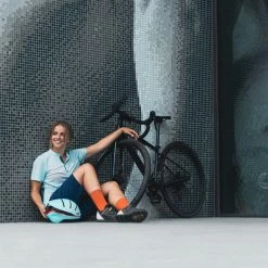 Livall EVO21 Smart Bike Helmet Premium Gifts