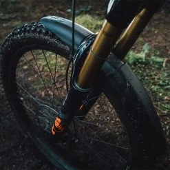 MudHugger Evo Front Guard - Bolted - Black