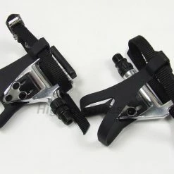 Drivetrain Wellgo LU-961- Road Bike Pedals + Toe Clips & Straps