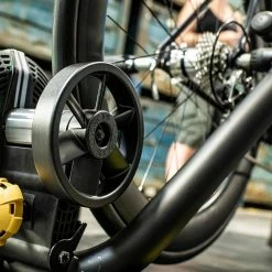 Accessories Saris M2 Wheel On Smart Turbo Trainer